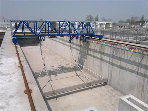 行車式刮泥機 (3).jpg