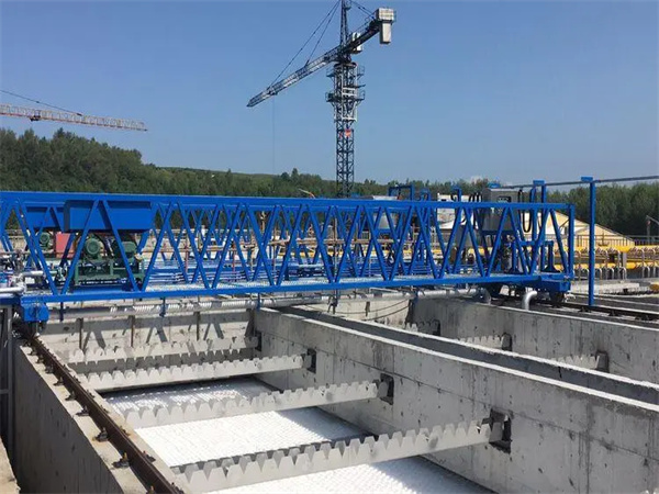 水池汙水處理行車式刮泥機