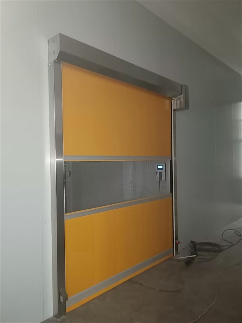 快速門安裝現（xiàn）場 (4)