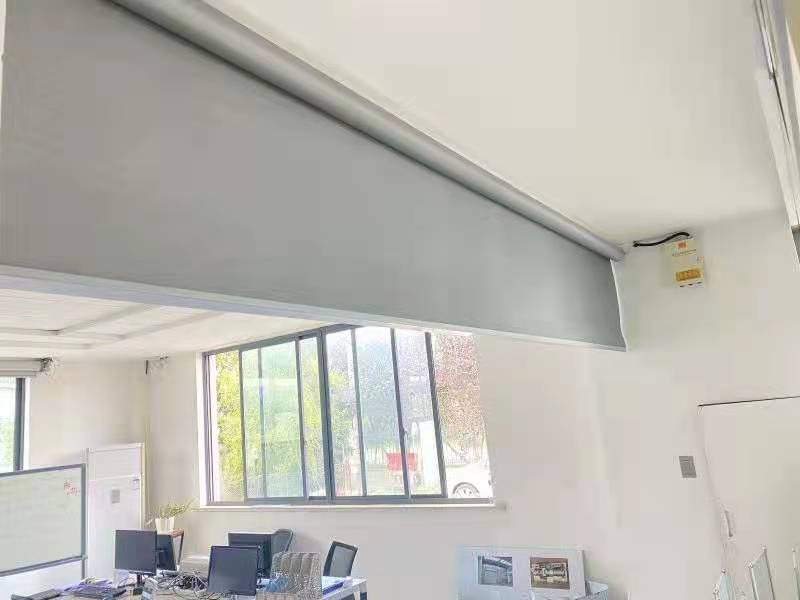 午夜免费视频電動擋煙垂壁