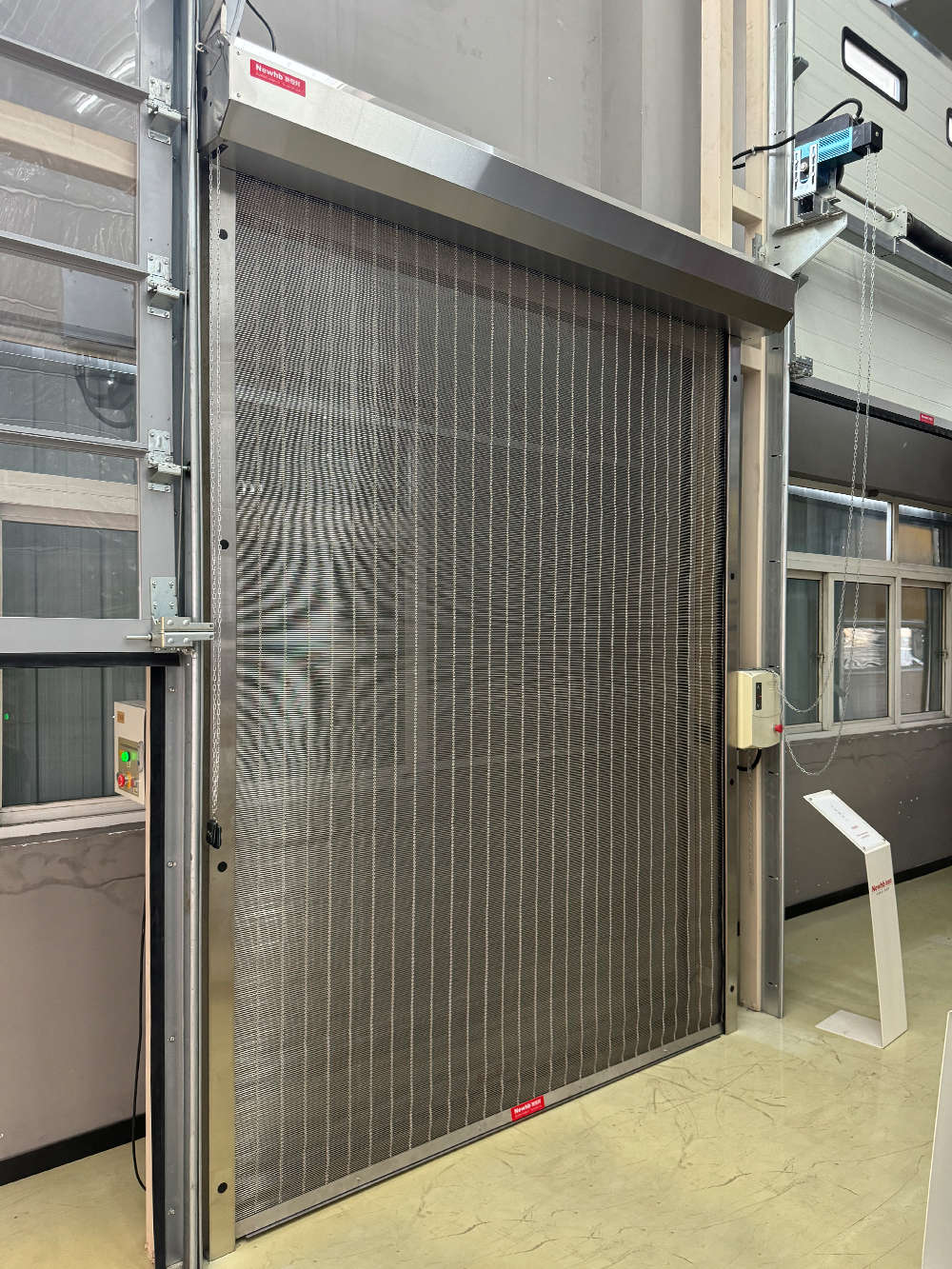 不鏽鋼通花卷簾門