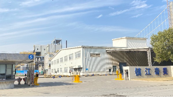 鋼製卷簾（lián）門走進鎮（zhèn）江奇美化工有（yǒu）限公司