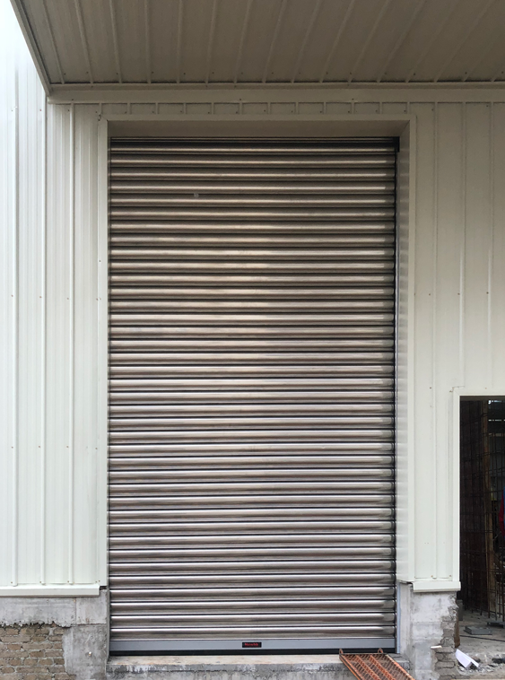 新恒（héng）邦不鏽鋼電動卷簾門